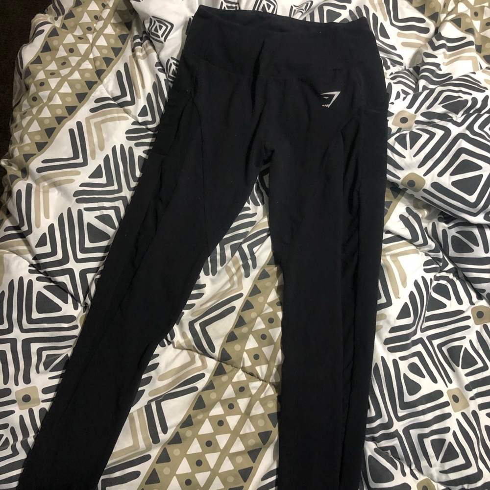 GYMSHARK With mesh detail down the sides!